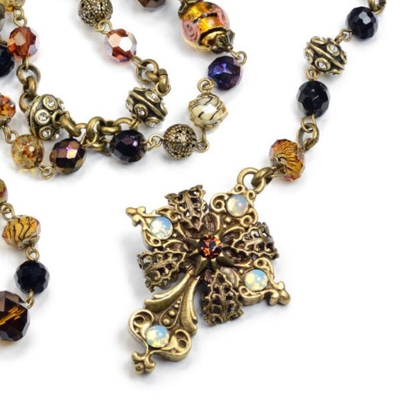 Sweet Romance Baroque Rosary Necklace Vintage-Inspired - Picture 2 of 10